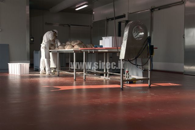 Pavimento in malta di resine per lavorazione carni di facile pulizia