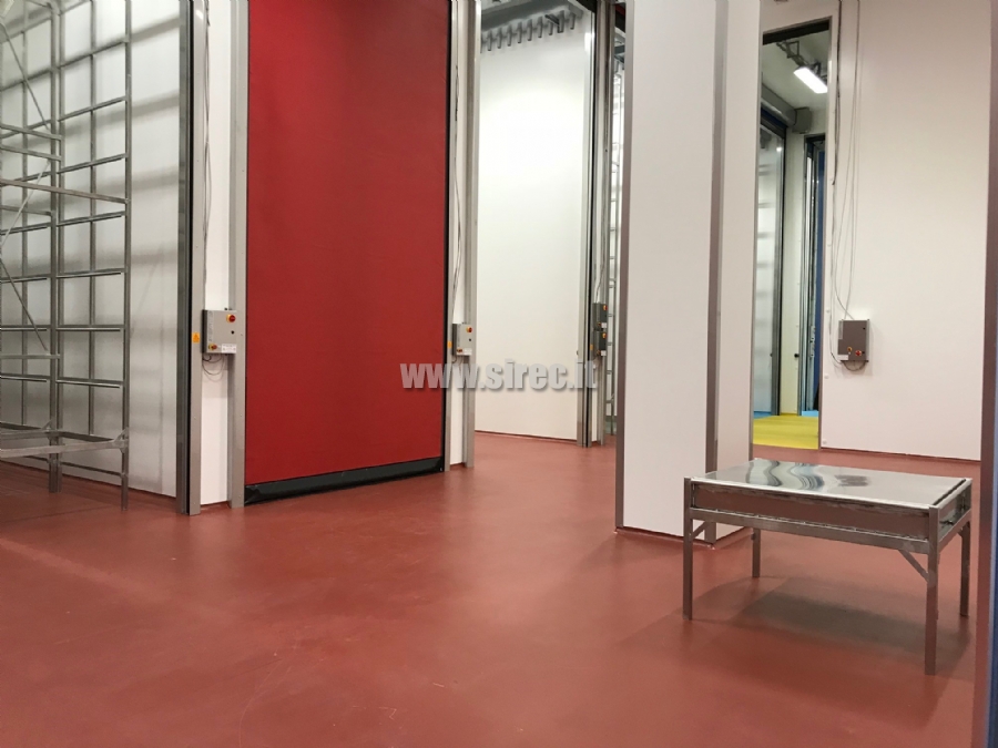 Epoxibeton flooring and perimeter shell