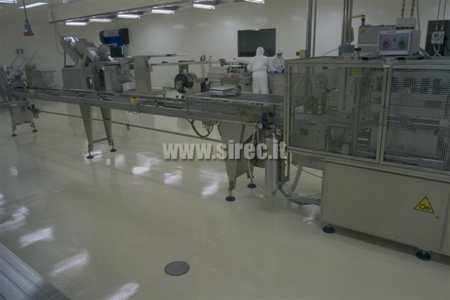 cleanroom floor with mirror finishing