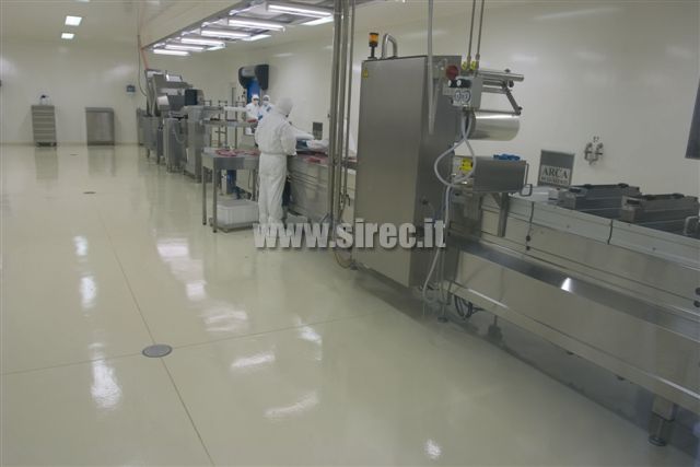 cleanroom floor with polyurethane mirror finishing